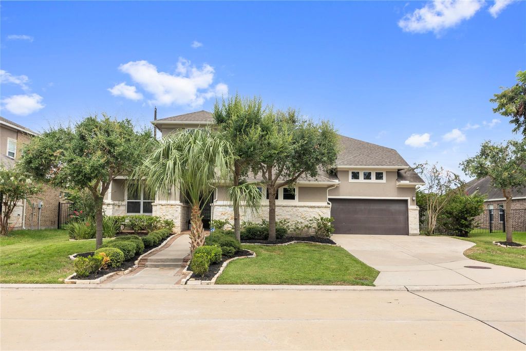 Image 2 of property listing at 7819 Lost Pecan Way, Missouri City, TX 77459