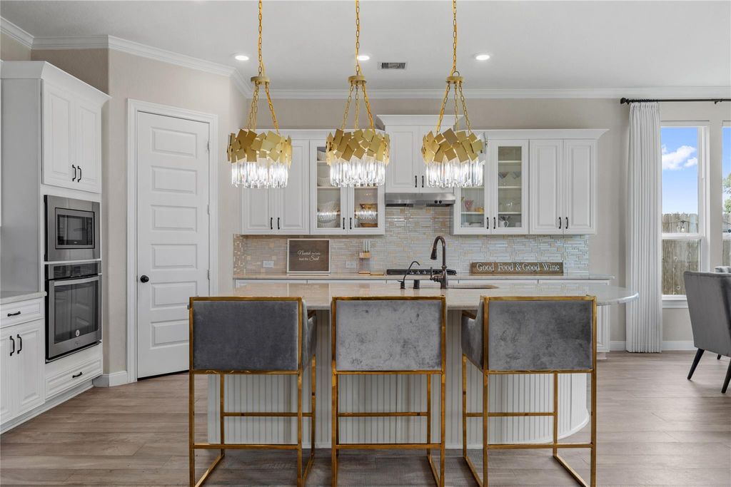 Image 21 of property listing at 7819 Lost Pecan Way, Missouri City, TX 77459
