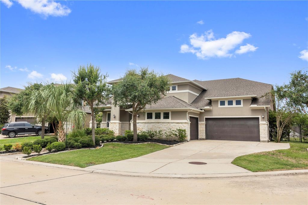 Image 3 of property listing at 7819 Lost Pecan Way, Missouri City, TX 77459