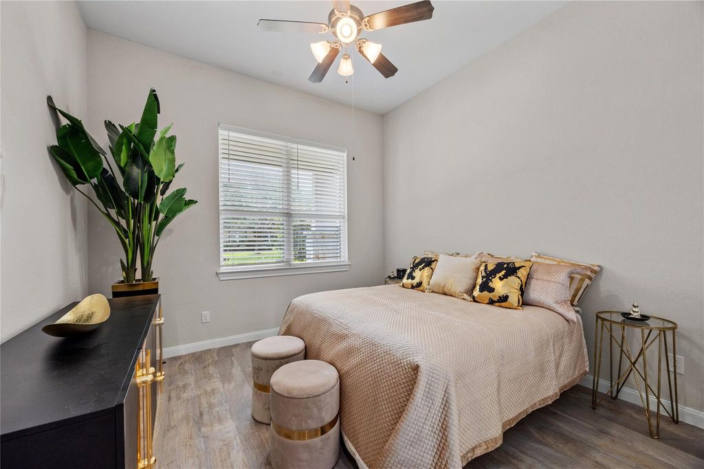 Image 33 of property listing at 7819 Lost Pecan Way, Missouri City, TX 77459
