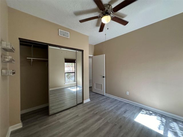 2125 Augusta Drive 55, Houston, TX 77057