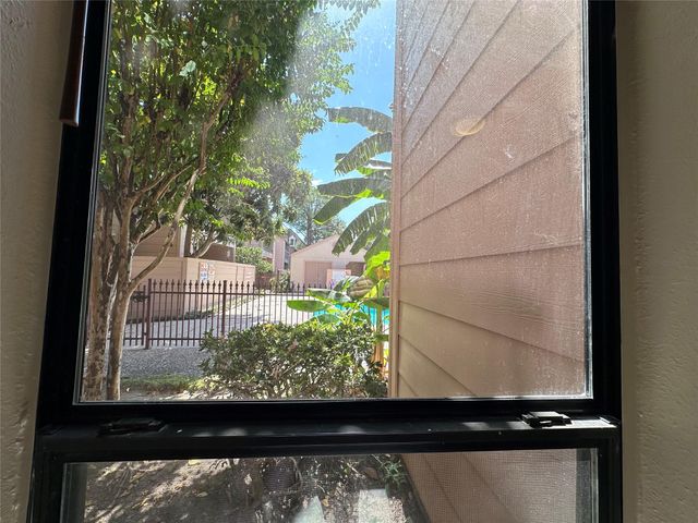 2125 Augusta Drive 55, Houston, TX 77057