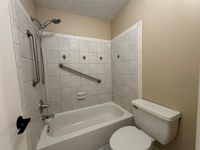 2125 Augusta Drive 55, Houston, TX 77057