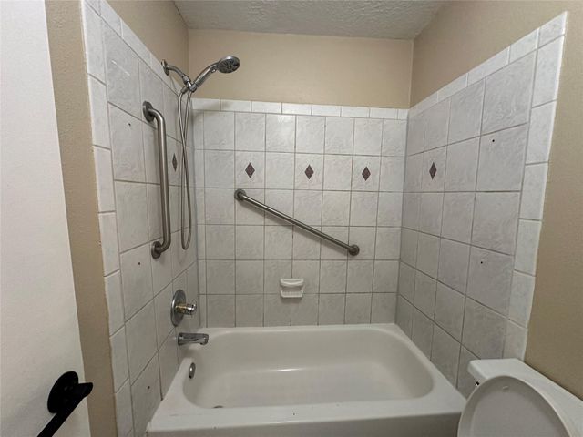 2125 Augusta Drive 55, Houston, TX 77057