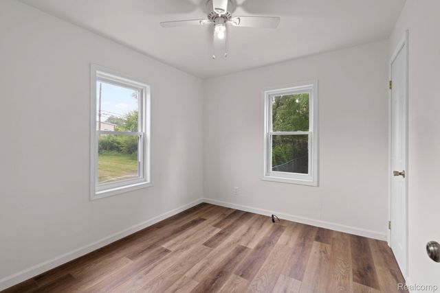 2891 Culbertson Avenue, Rochester Hills, MI 48307