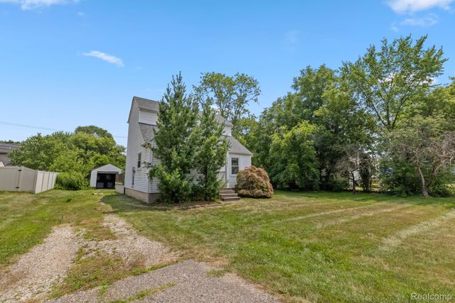2891 Culbertson Avenue, Rochester Hills, MI 48307