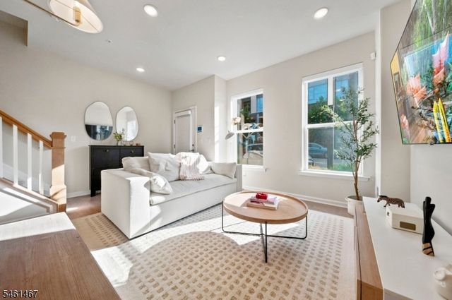 7 Jessica Ln 1104, Union Twp., NJ 07083