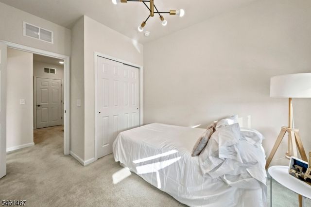 7 Jessica Ln 1104, Union Twp., NJ 07083
