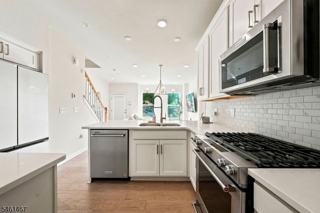 7 Jessica Ln 1104, Union Twp., NJ 07083