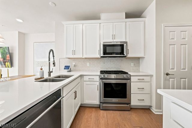 7 Jessica Ln 1104, Union Twp., NJ 07083
