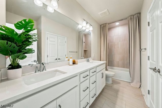 7 Jessica Ln 1104, Union Twp., NJ 07083