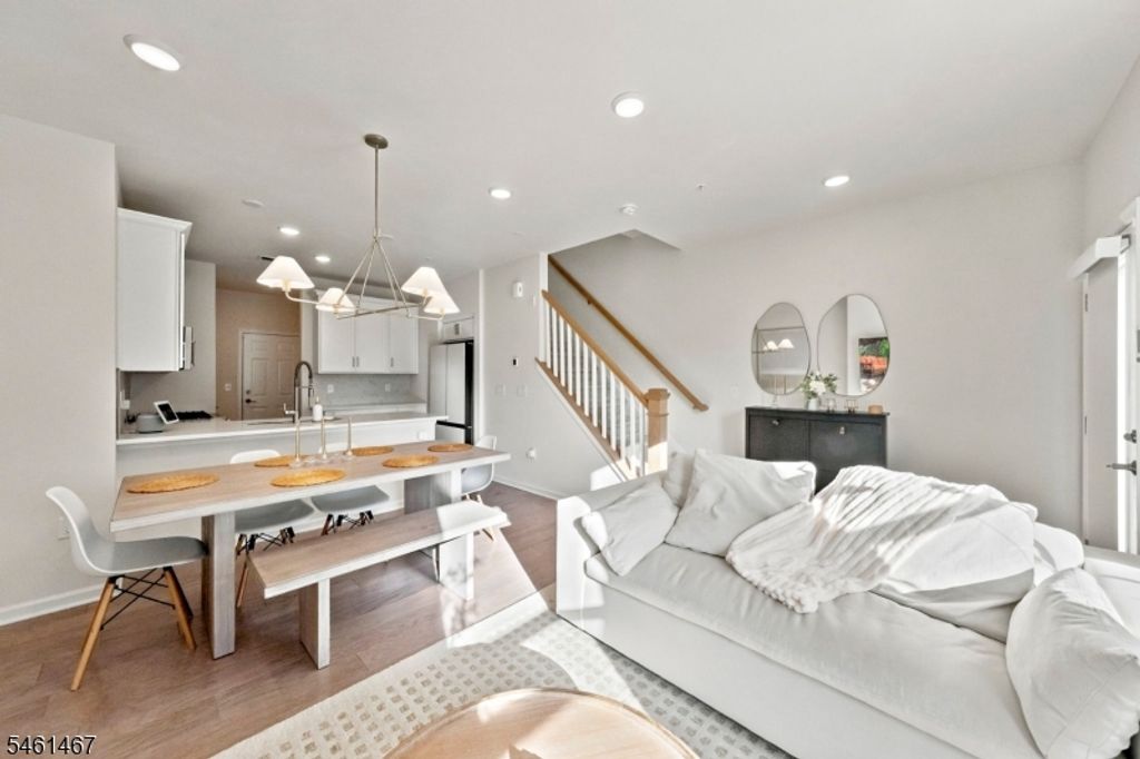 7 Jessica Ln 1104, Union Twp., NJ 07083