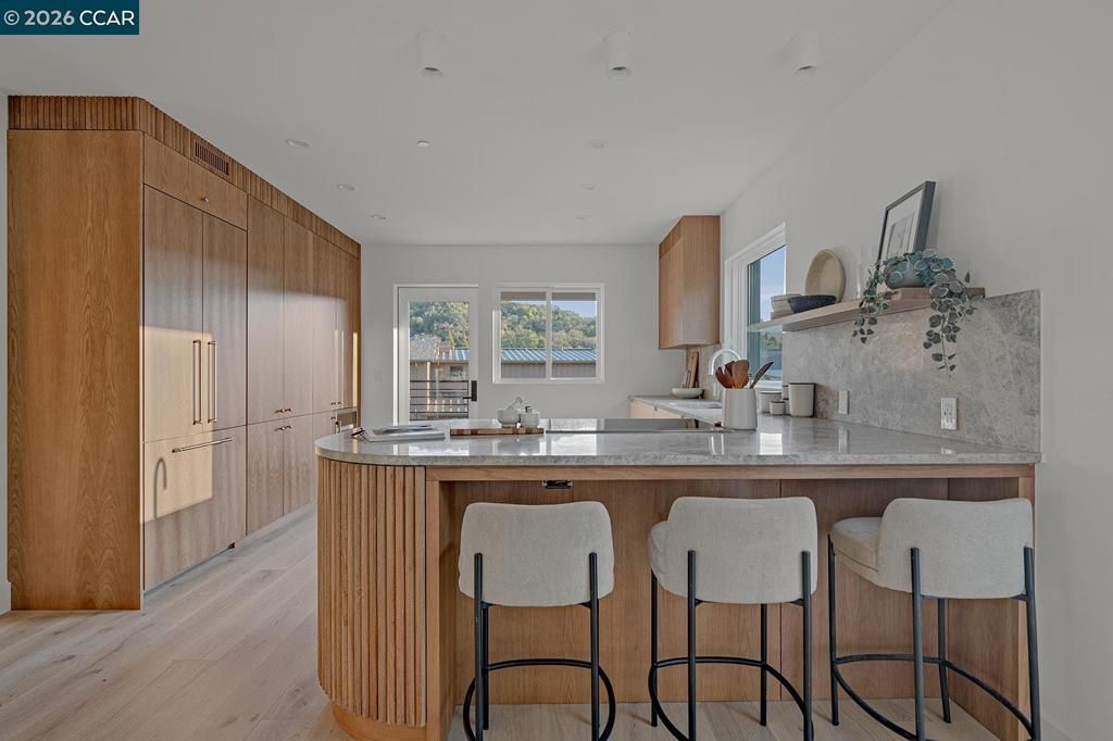 Image 10 of property listing at 3742 Mt. Diablo Blvd #2A WOODHAVEN 2A, Lafayette, CA 94549