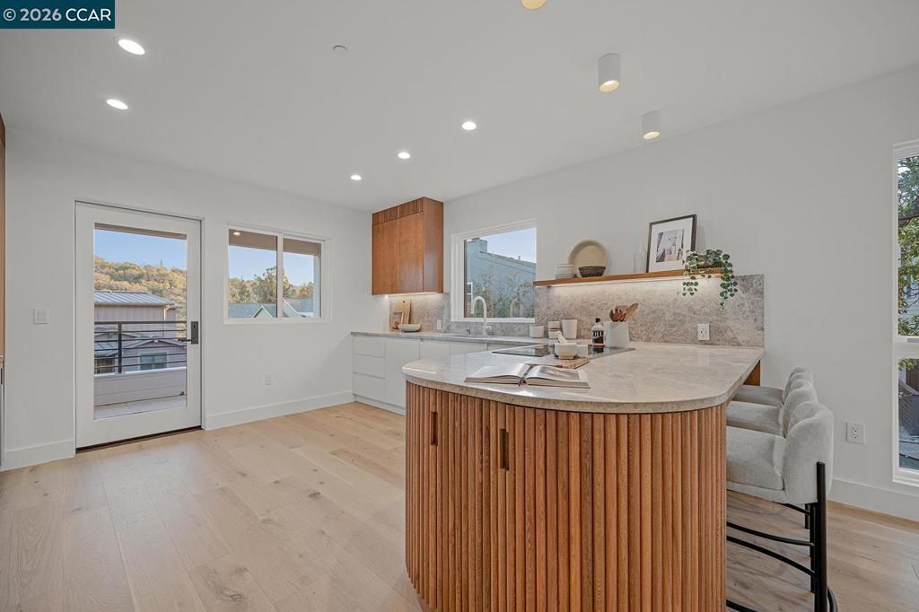 Image 33 of property listing at 3742 Mt. Diablo Blvd #2A WOODHAVEN 2A, Lafayette, CA 94549