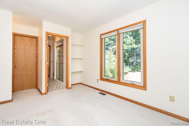 4586 Klais Drive, Clarkston, MI 48348