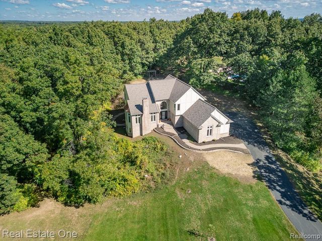 4586 Klais Drive, Clarkston, MI 48348