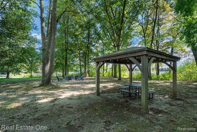 4586 Klais Drive, Clarkston, MI 48348