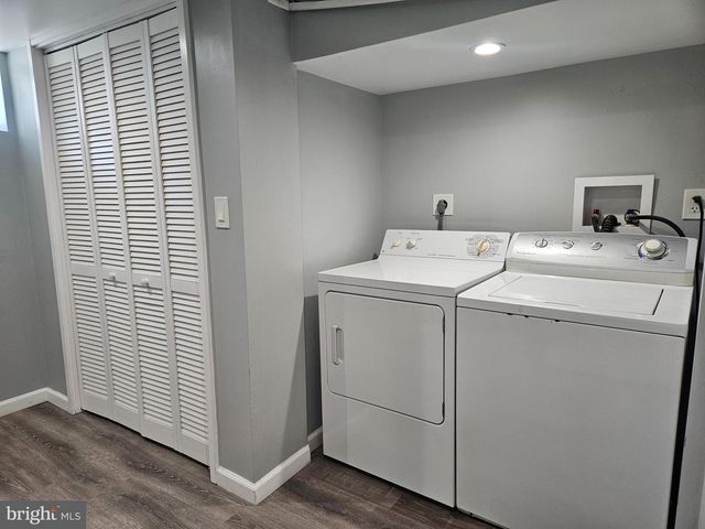 2082 JASMINE RD, Baltimore, MD 21222