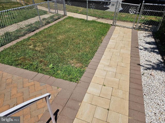 2082 JASMINE RD, Baltimore, MD 21222