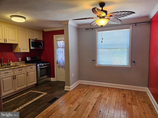 2082 JASMINE RD, Baltimore, MD 21222