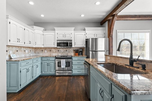 3801 W Randall Street, Battlefield, MO 65619