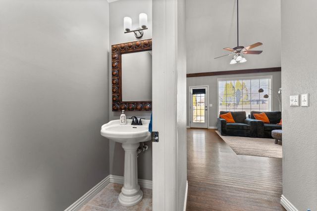 3801 W Randall Street, Battlefield, MO 65619
