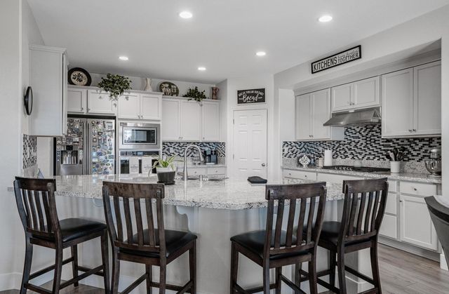 928 Skansen Street, Kingsburg, CA 93631