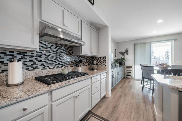 928 Skansen Street, Kingsburg, CA 93631