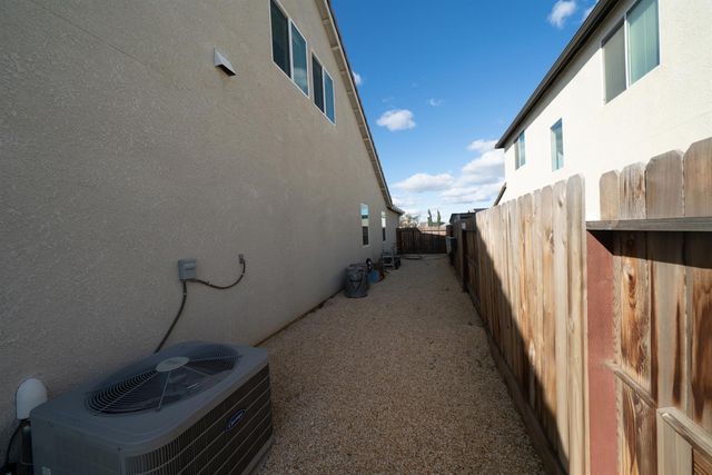 928 Skansen Street, Kingsburg, CA 93631