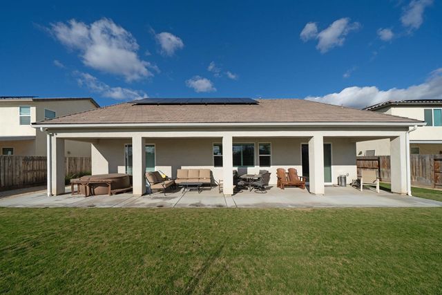 928 Skansen Street, Kingsburg, CA 93631