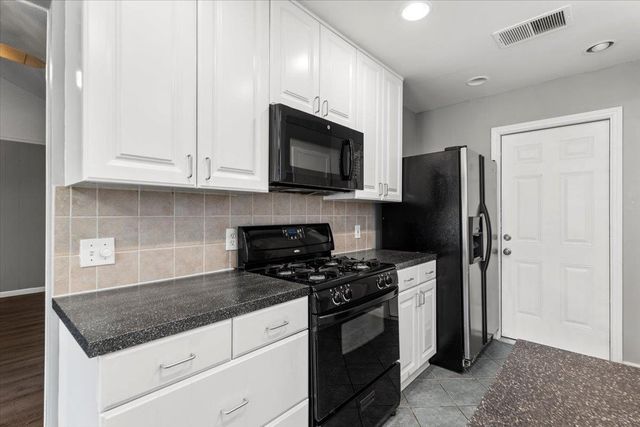 12103 Wycliff LN, Austin, TX 78727