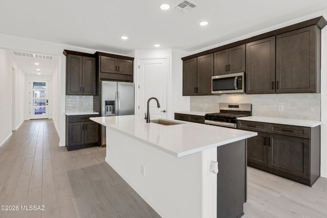 13961 E Squamata Way, Vail, AZ 85641