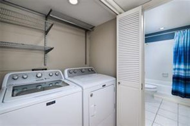 18617 Egret Bay Boulevard 708, Webster, TX 77058