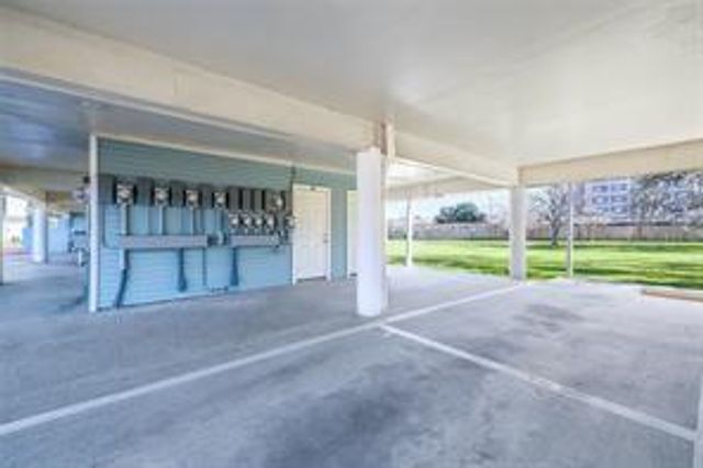 18617 Egret Bay Boulevard 708, Webster, TX 77058