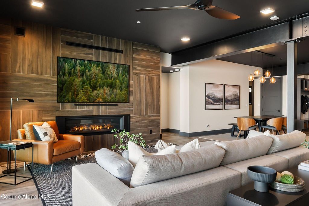 802 Sandpoint Ave, #8205, Sandpoint, ID 83864 photo 2