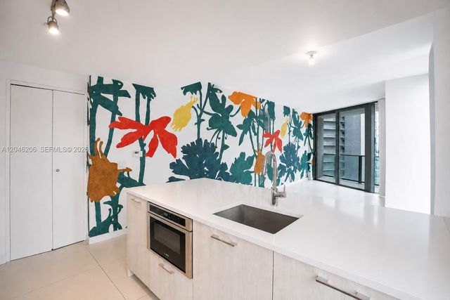 501 NE 31st St 3208, Miami, FL 33137