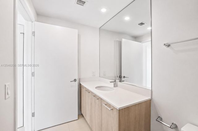 501 NE 31st St 3208, Miami, FL 33137