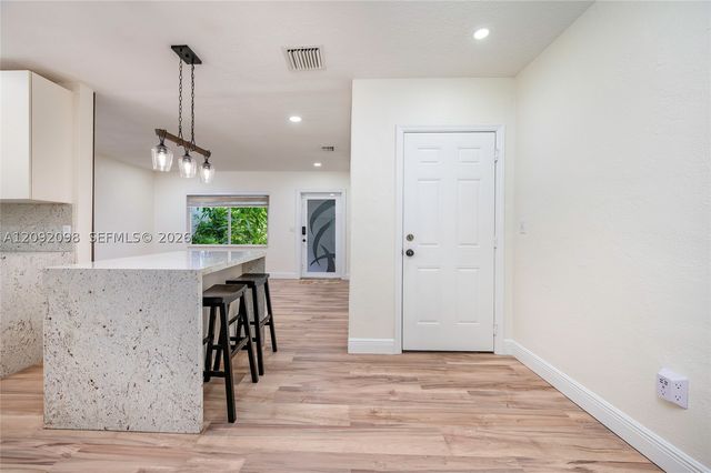 589 Miller Dr, Miami Springs, FL 33166