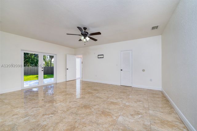 589 Miller Dr, Miami Springs, FL 33166