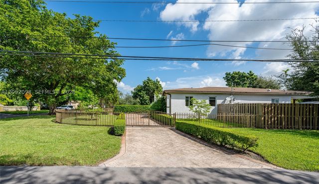 589 Miller Dr, Miami Springs, FL 33166