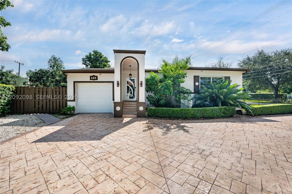 589 Miller Dr, Miami Springs, FL 33166