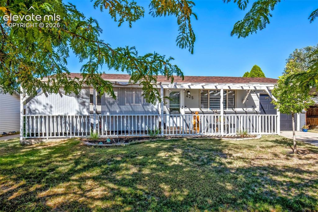 425 Calle Entrada NA, Fountain, CO 80817 — exterior