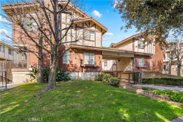 21 California Street H, Arcadia, CA 91006