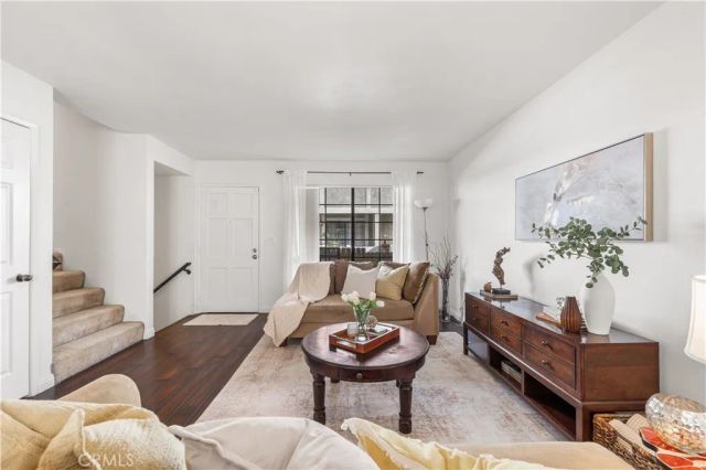 21 California Street H, Arcadia, CA 91006