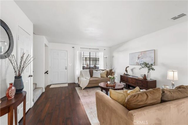 21 California Street H, Arcadia, CA 91006