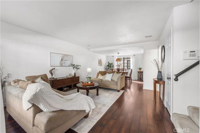 21 California Street H, Arcadia, CA 91006