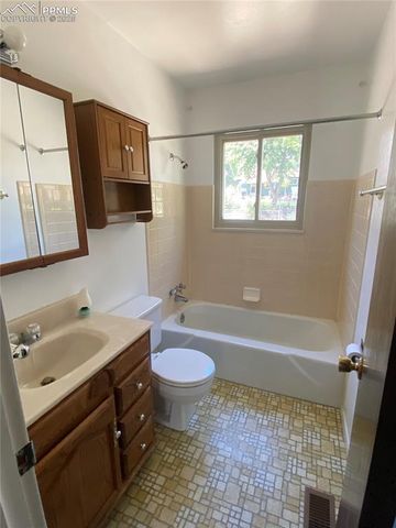 3670 Overton Street, Colorado Springs, CO 80910