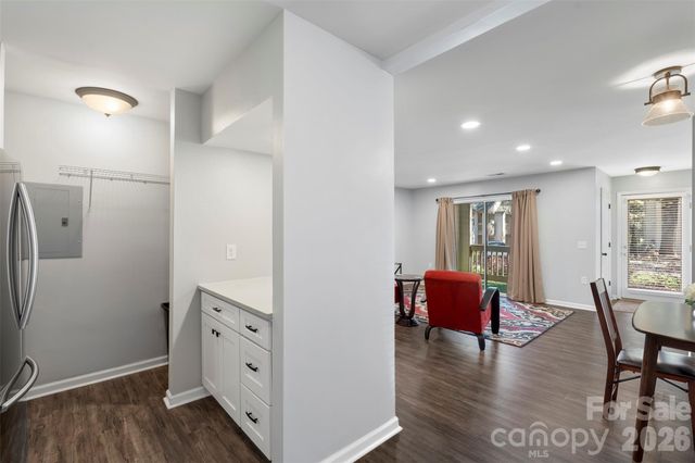 1032 Churchill Downs Court J, Charlotte, NC 28211