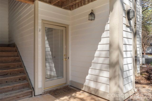 1032 Churchill Downs Court J, Charlotte, NC 28211