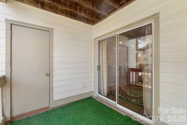 1032 Churchill Downs Court J, Charlotte, NC 28211